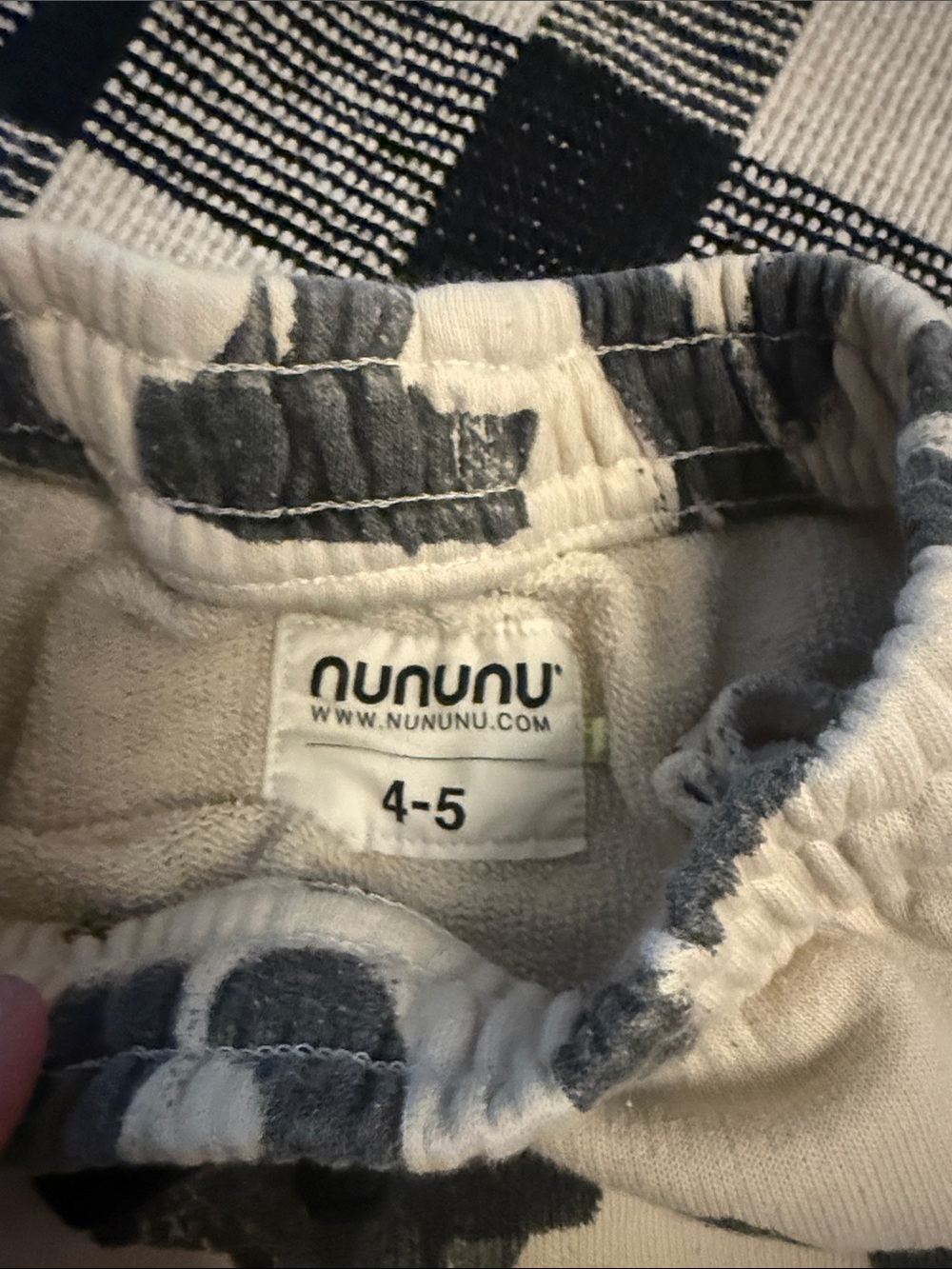 nununu Cream Shorts with Black Graphic Print - Picture 2 of 4